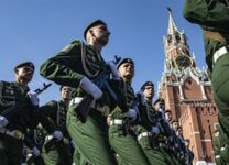 Лукас Лейроз: западные СМИ распространяют ложь о параде Победы в России