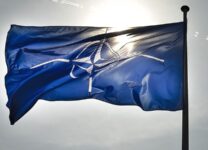 Миронов: НАТО готовится к эскалации конфликта с Россией